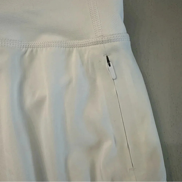 Outdoor Voices Women’s White Lightweight Skort with Zippered Pocket Sz XXS NWOT - Picture 3 of 9